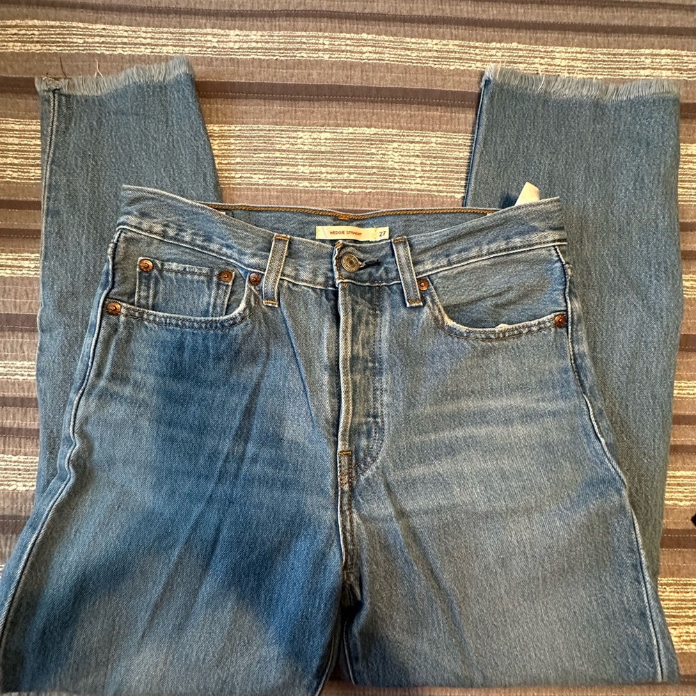 Levi's Wedgie Straight Jean